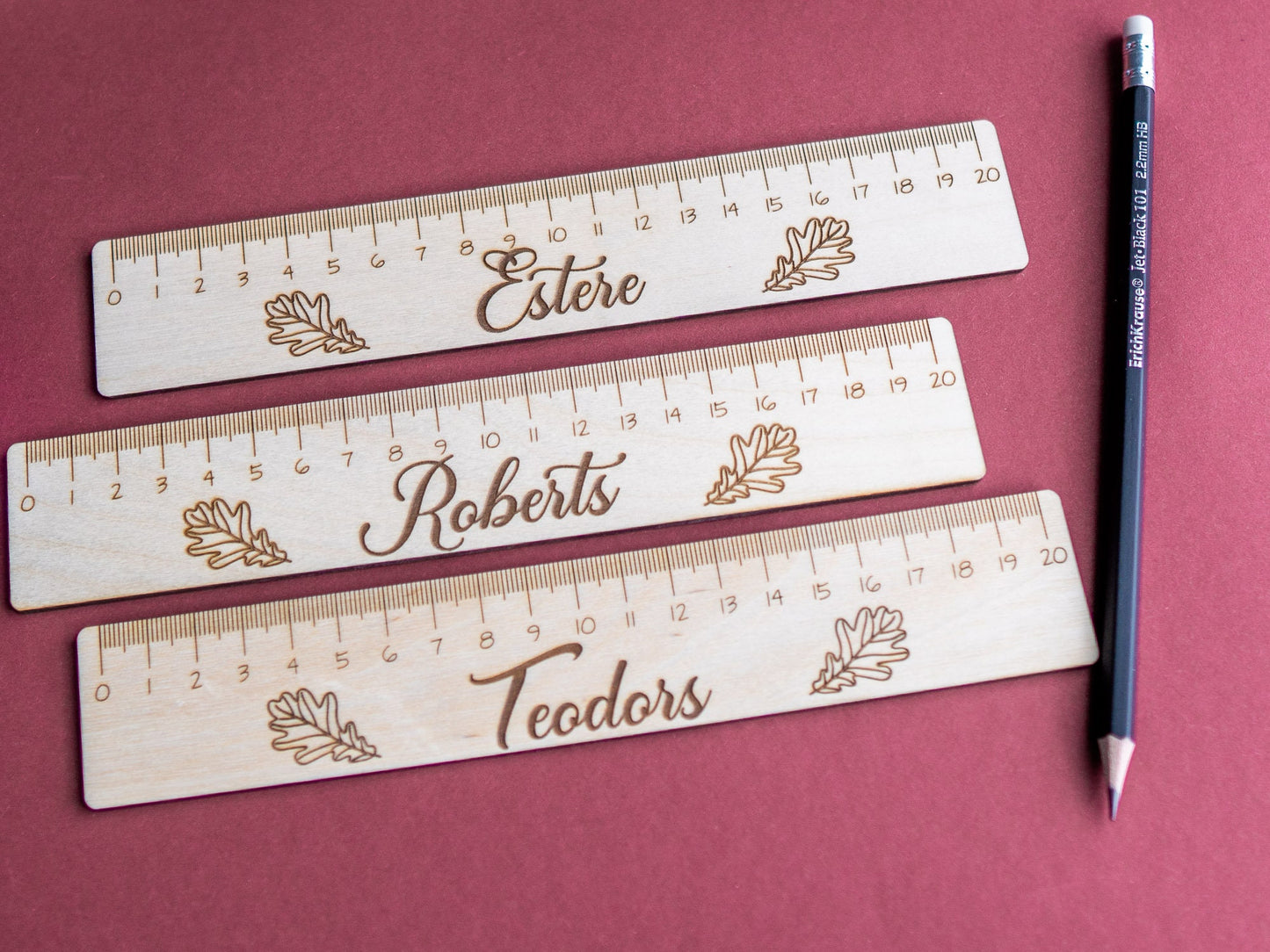 Personalizēts lineāls ar iegravētu vārdu (21 cm)