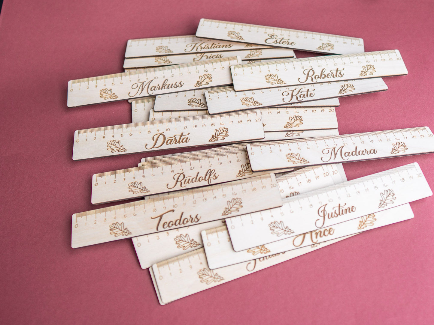 Personalizēts lineāls ar iegravētu vārdu (21 cm)